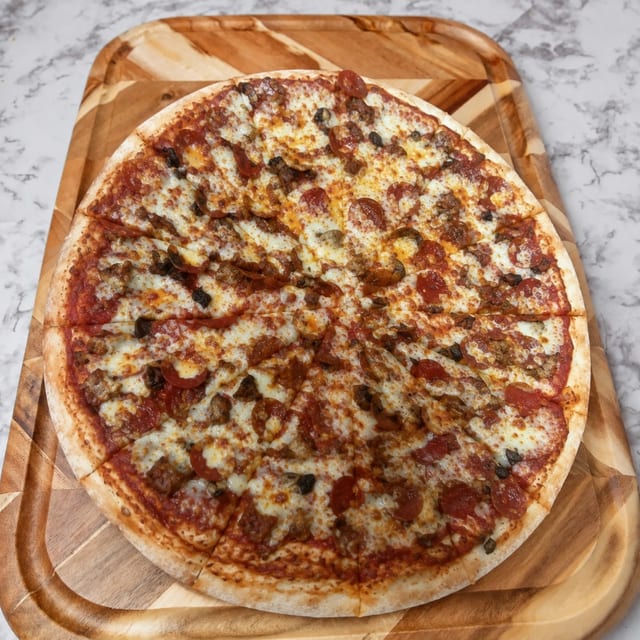 Tomatoes Party Pizza.