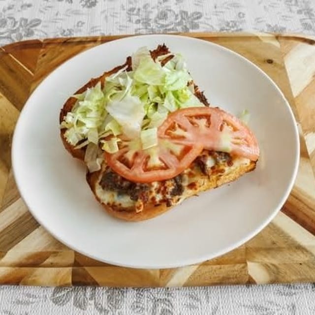 Gyro Deluxe Hoagie.
